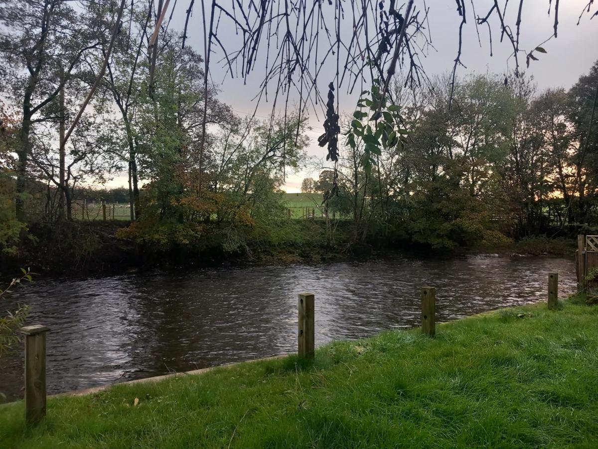 Riverside Annex At Ashbank